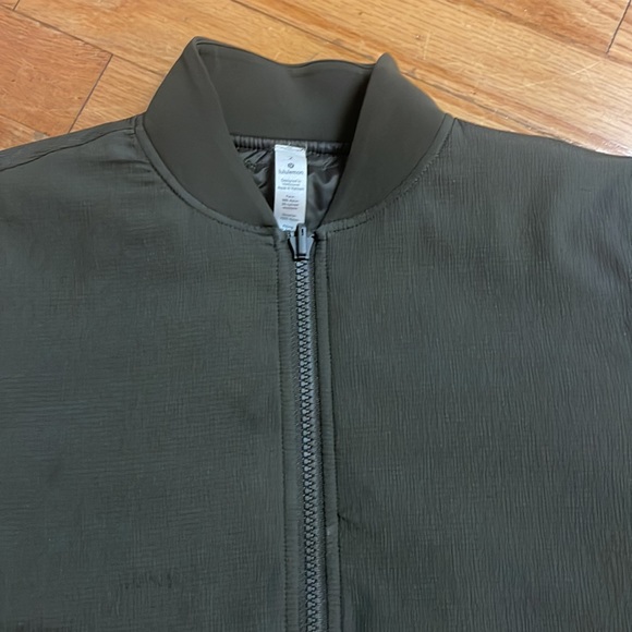 Lululemon Non-Stop Bomber Jacket - Picture 4 of 10